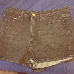 Size 29 black shorts